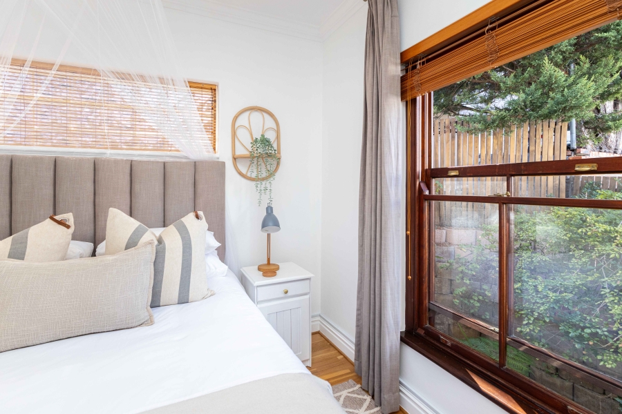 3 Bedroom Property for Sale in Sea Point Western Cape